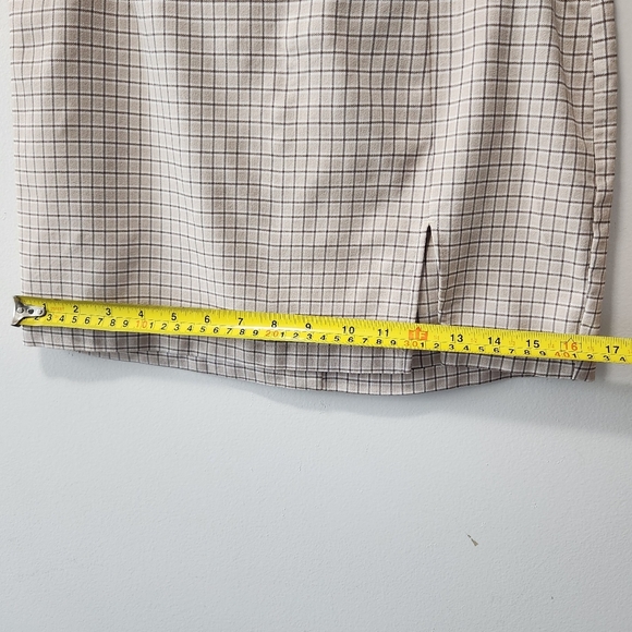Garage Size M Plaid Slit Beige Mini Skirt - Picture 9 of 11